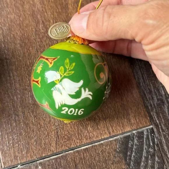 Pier 1 imports Li Bien green peace bulb Christmas‎ ornament 2016 glass - Picture 2 of 10